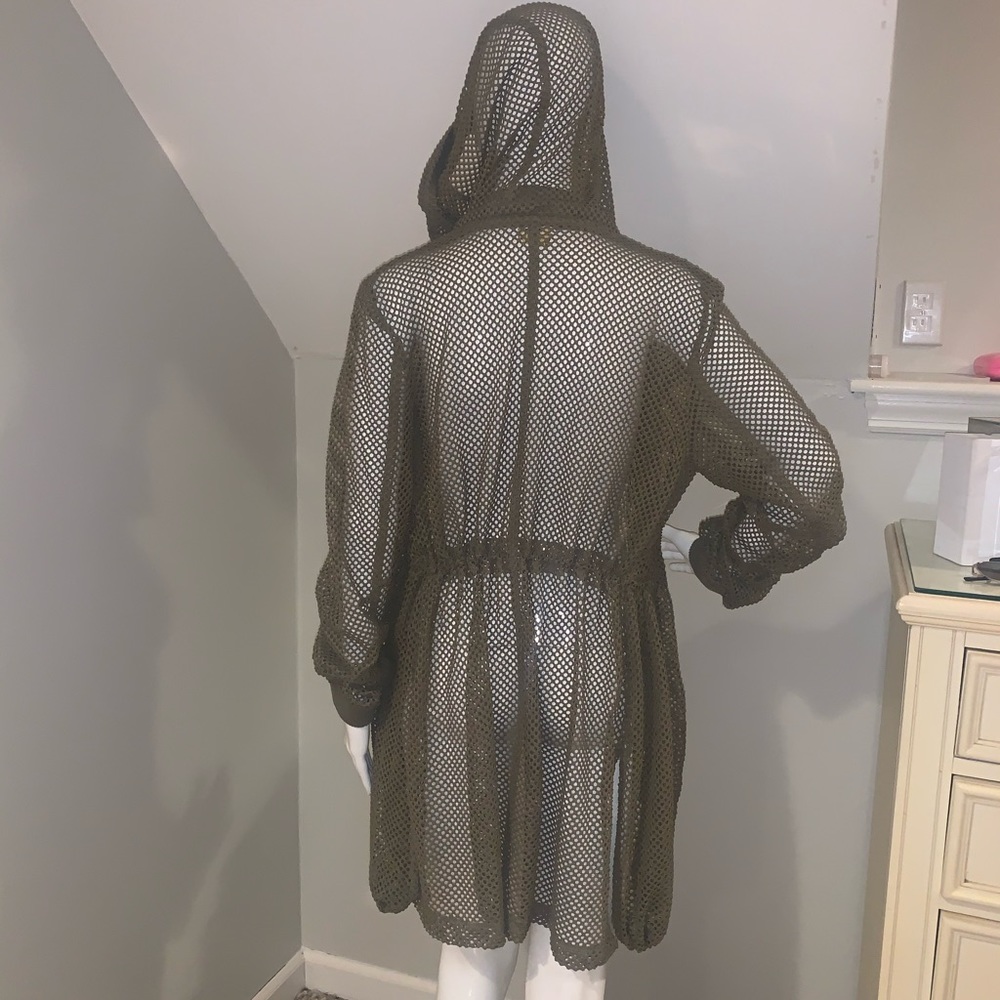 Mesh/Netted Material Green Jacket! - image 8